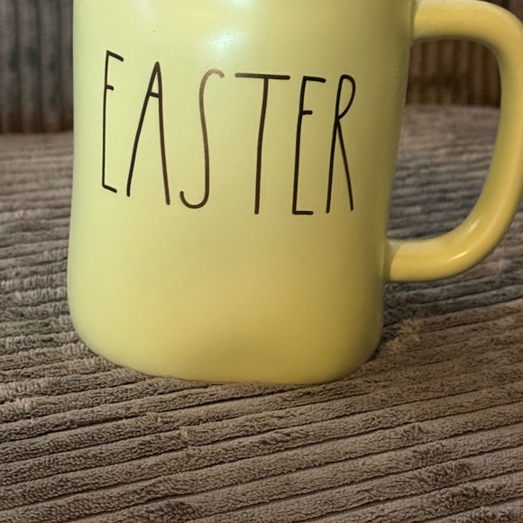 Rae Dunn Pastel Green 'EASTER' Ceramic Matte Mug w/ Gold Text - Picture 4 of 6